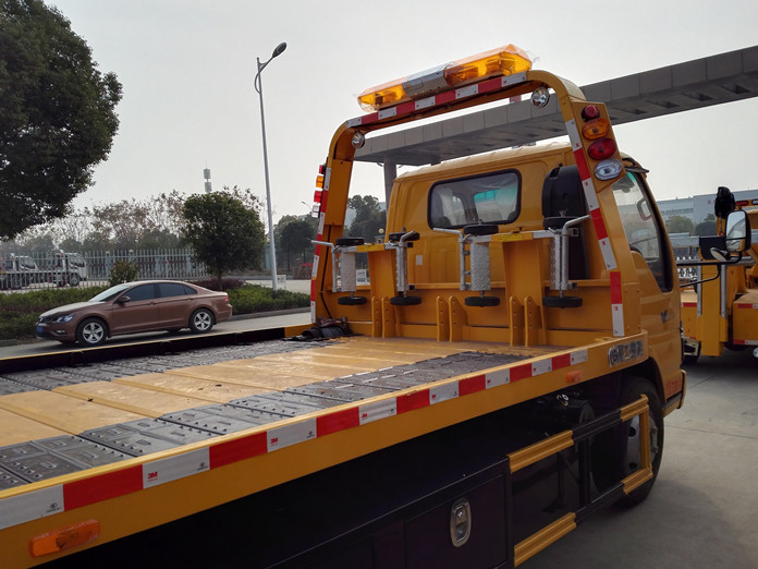 五十鈴一拖二清障車