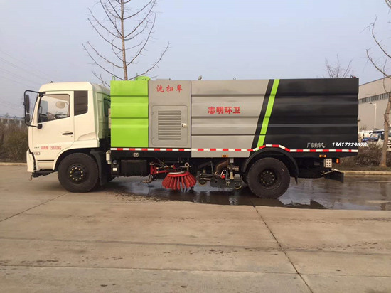 東風(fēng)天錦洗掃車