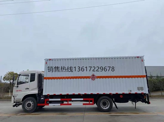 東風(fēng)天錦易燃固體廂式運(yùn)輸車(chē)（國(guó)六）
